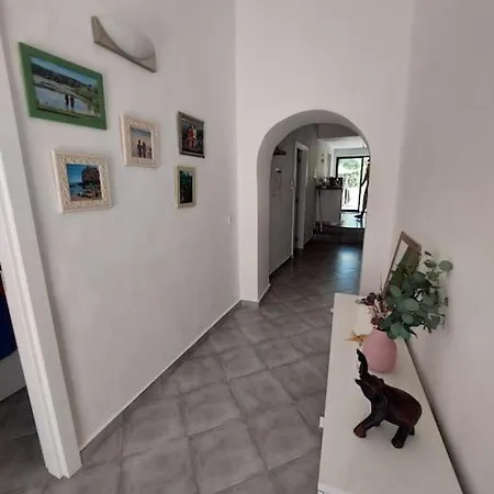 Maison 3 Chambres, Au Calme Dans Un Hameau Pres D'alte *