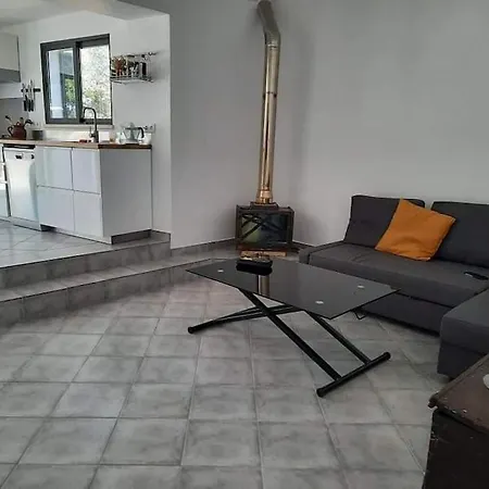 Maison 3 Chambres, Au Calme Dans Un Hameau Pres D'alte *